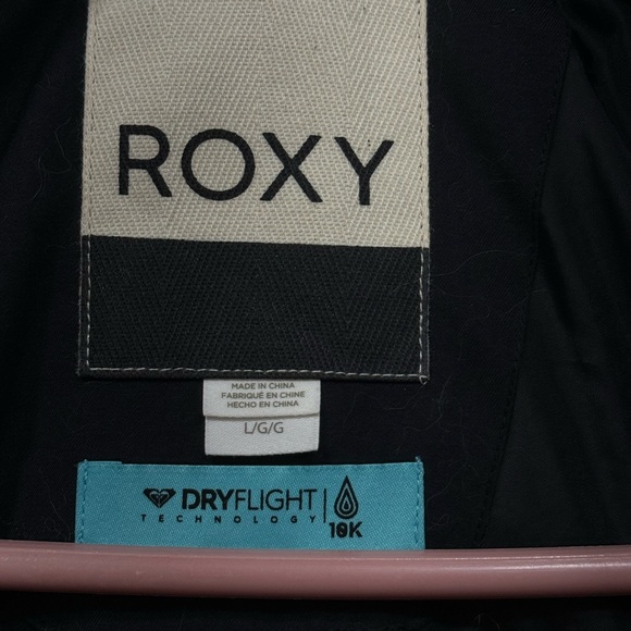 Women’s Roxy Ski Jacket - Picture 5 of 9